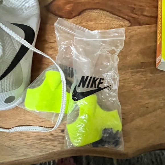 Boys Nike Zoom Rival Spikes - Picture 6 of 6